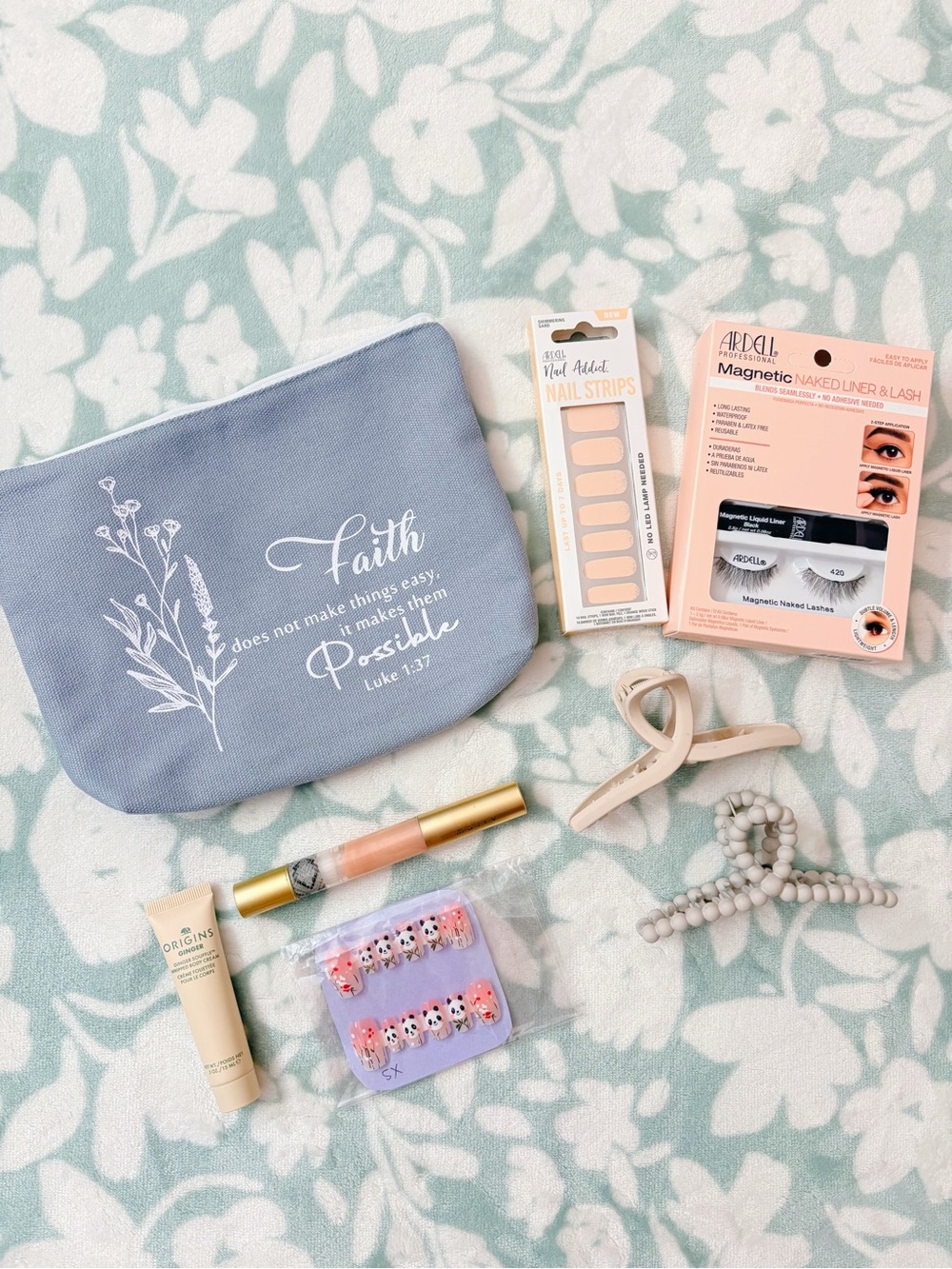 8 Piece Hair, Nails, & Makeup Beauty Bundle 🤍✨